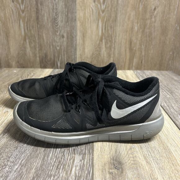 Nike Women’s US Size 6 Free 5.0 Flash 685169-001 Reflective Black Running Shoes - Picture 8 of 16